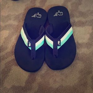 Vineyard vines nautical theme flip-flops brand new